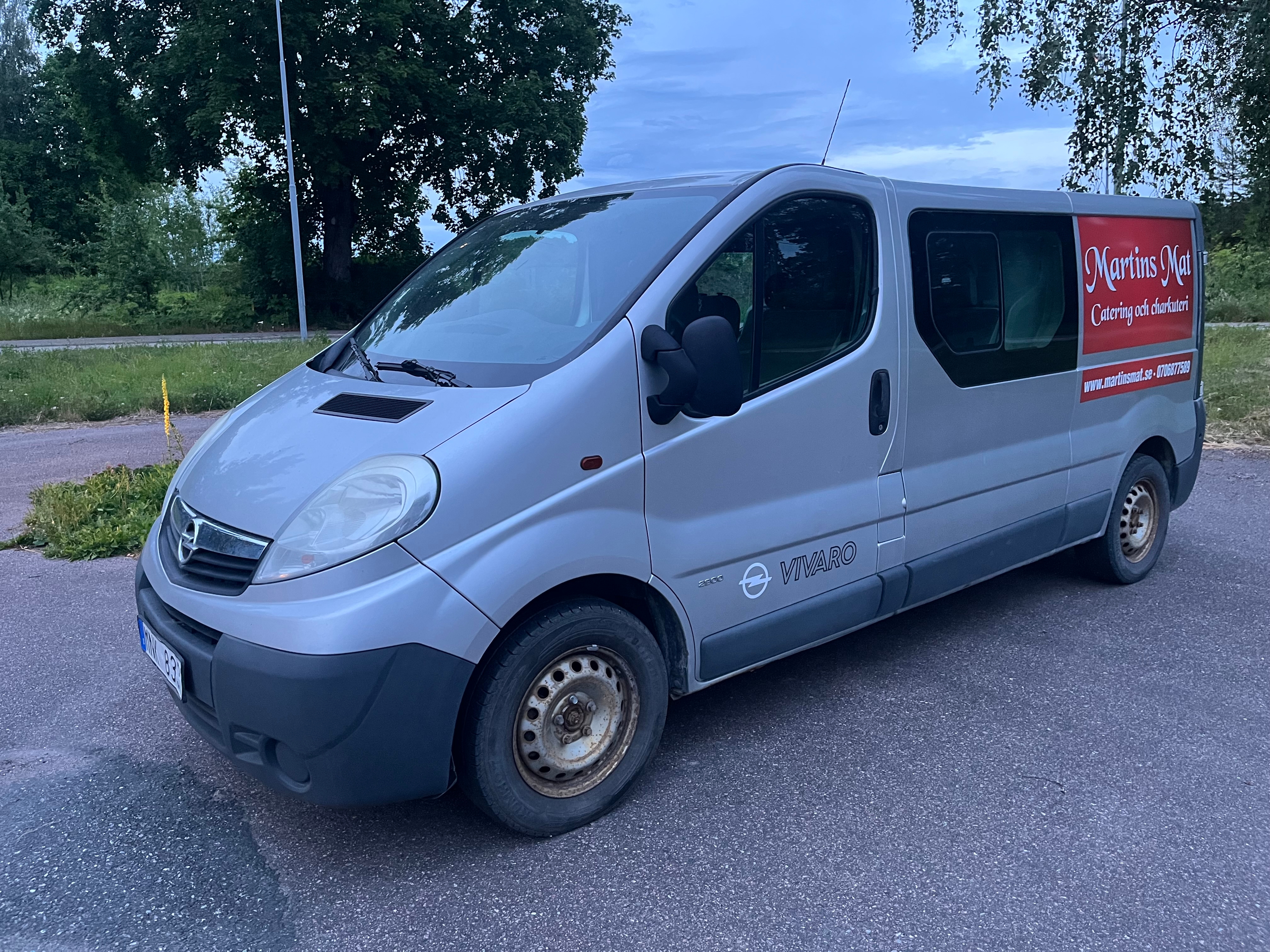Opel Vivaro 2013, bild 2/3