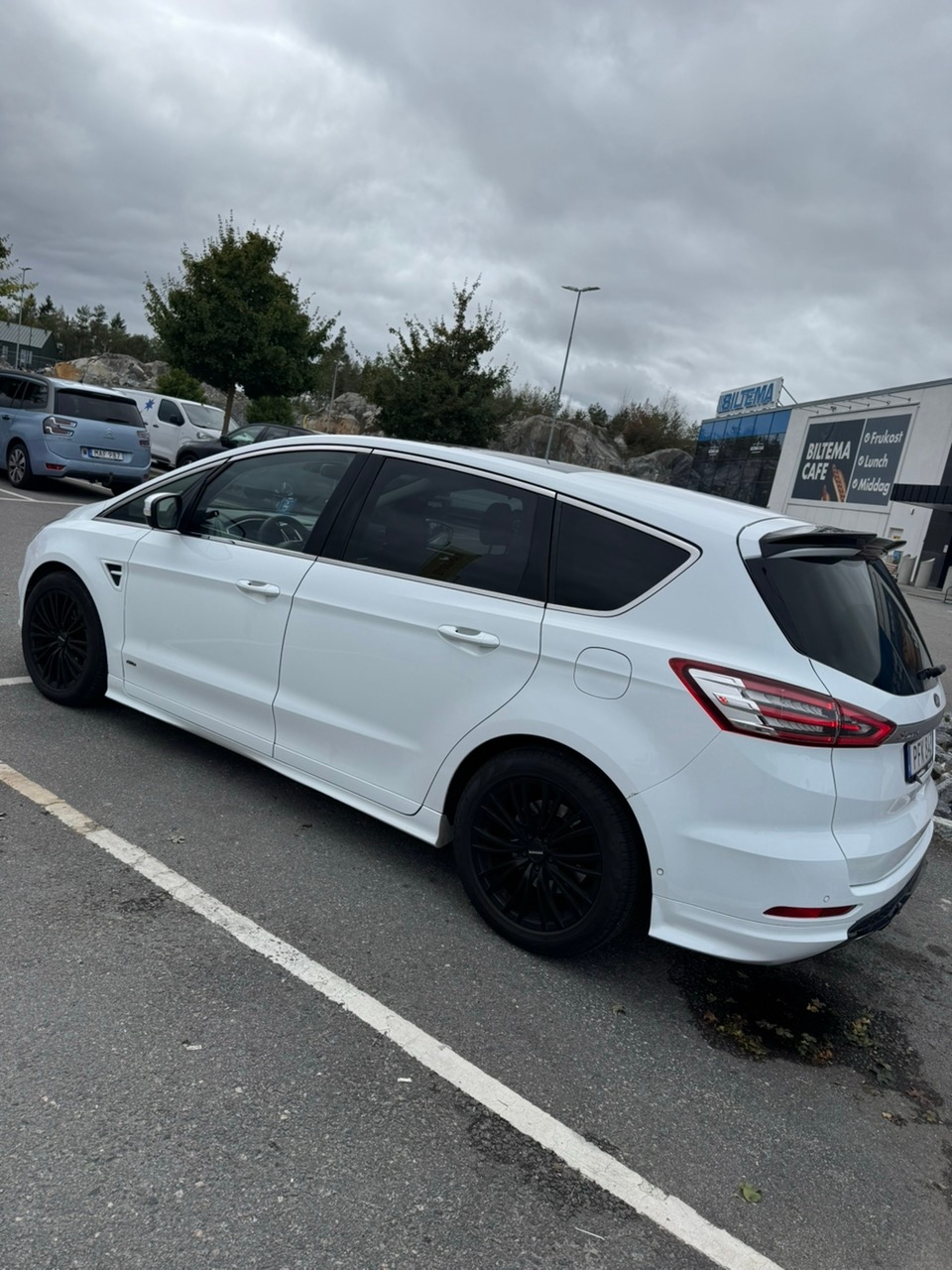 Ford S-MAX 2.0 TDCi AWD Powershift 2017, bild 3/12