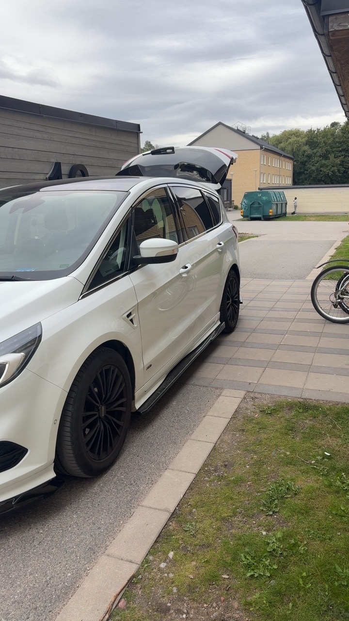 Ford S-MAX 2.0 TDCi AWD Powershift 2017, bild 4/12