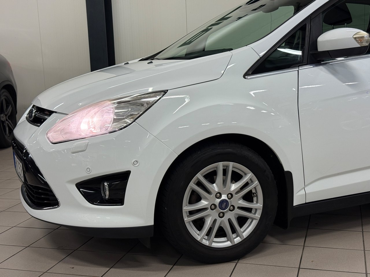 Ford C-Max 1.6 TDCi Titanium 115hk 2015, kuva 4/10