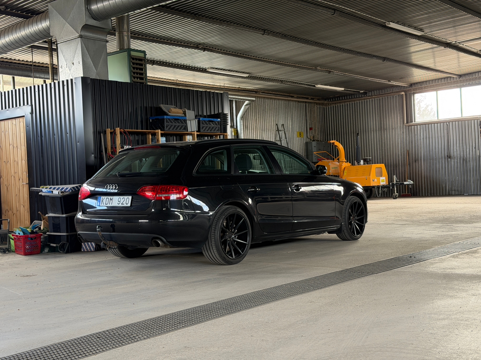 Audi A4 Avant 2.0 TFSI E85 Manuell 2010, kuva 4/6