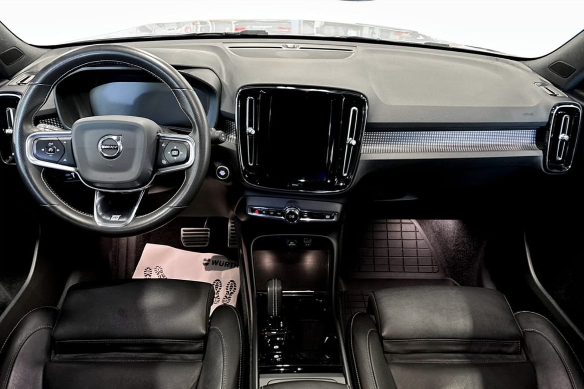 Volvo XC40 T3 FWD aut R-Design 2020, bild 4/9
