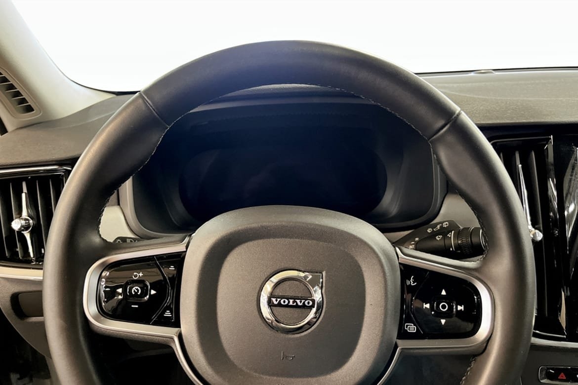 Volvo V90 T6 Core Edition 2025, kuva 7/9