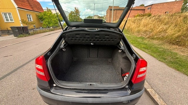 Skoda Octavia 2.0 FSI TipTronic Elegance 2008, photo 6/10