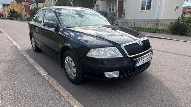 Skoda Octavia 2.0 FSI TipTronic Elegance 2008, photo 3/10
