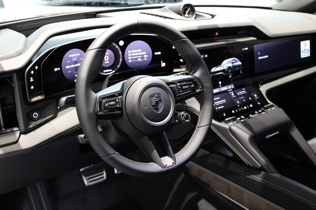 Porsche Cayenne Turbo Coupé Electric 2026, bild 4/18