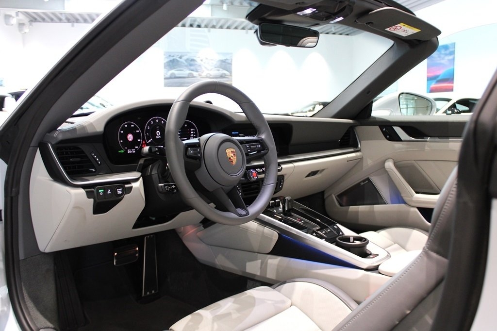 Porsche 911 Targa 4S 992.2 2026, bild 3/17