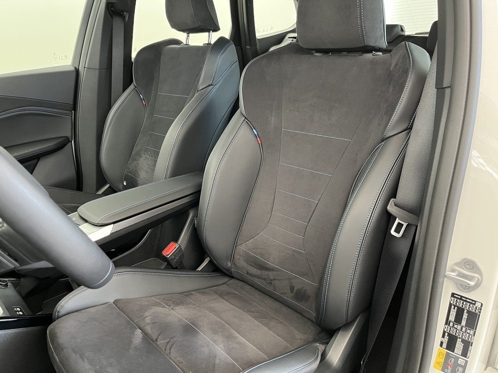 BMW iX1 2026, photo 6/10