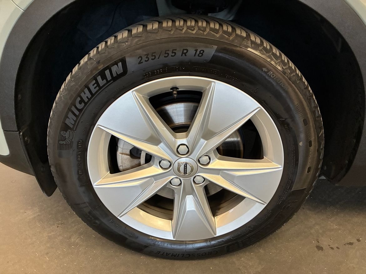 Volvo XC40 B4 FWD Bensin Core SE II 2024, photo 5/10