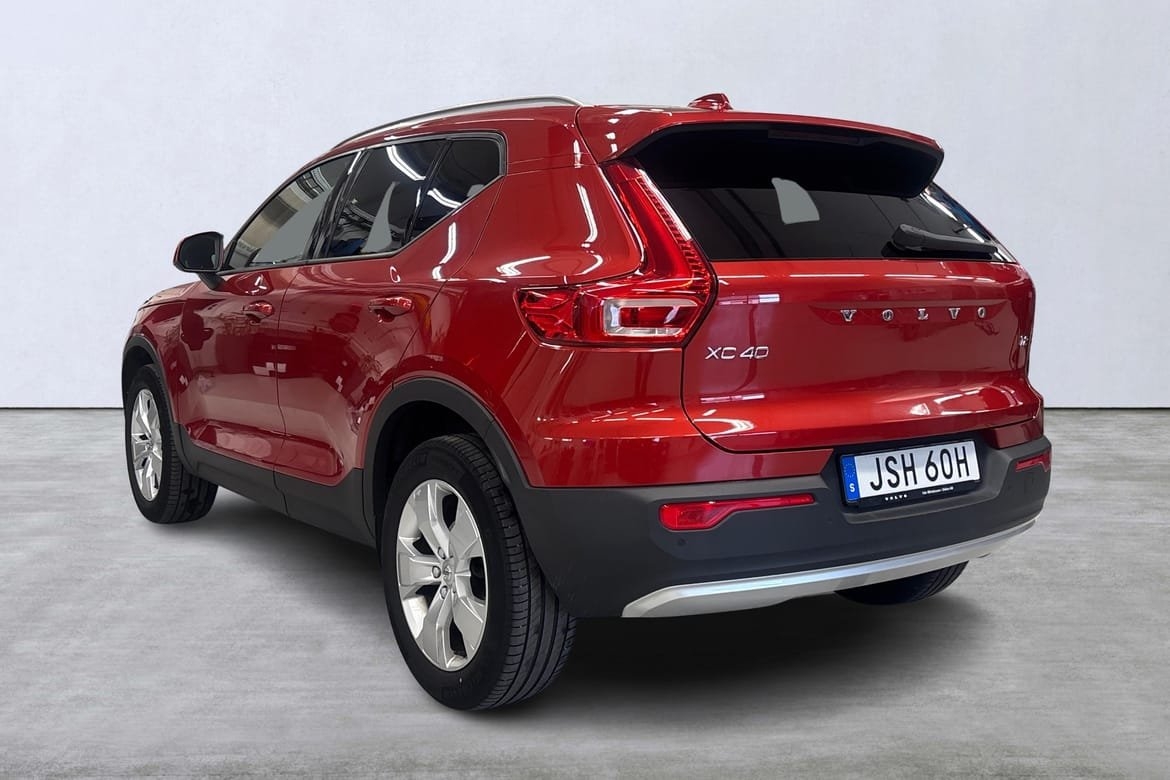 Volvo XC40 T2 FWD Momentum Advanced 2021, bild 4/10