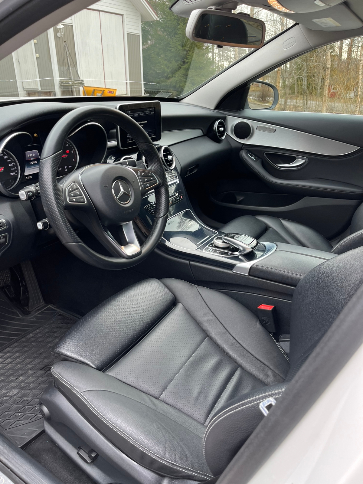 Mercedes-Benz C 2015, photo 6/9