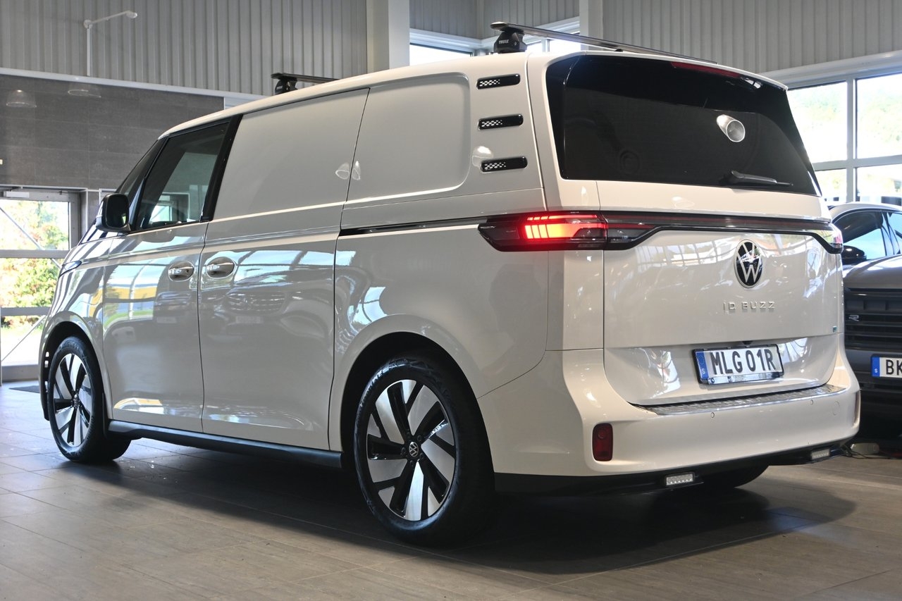 Volkswagen ID. Buzz Cargo 82 kWh 19" 2023, bild 3/10