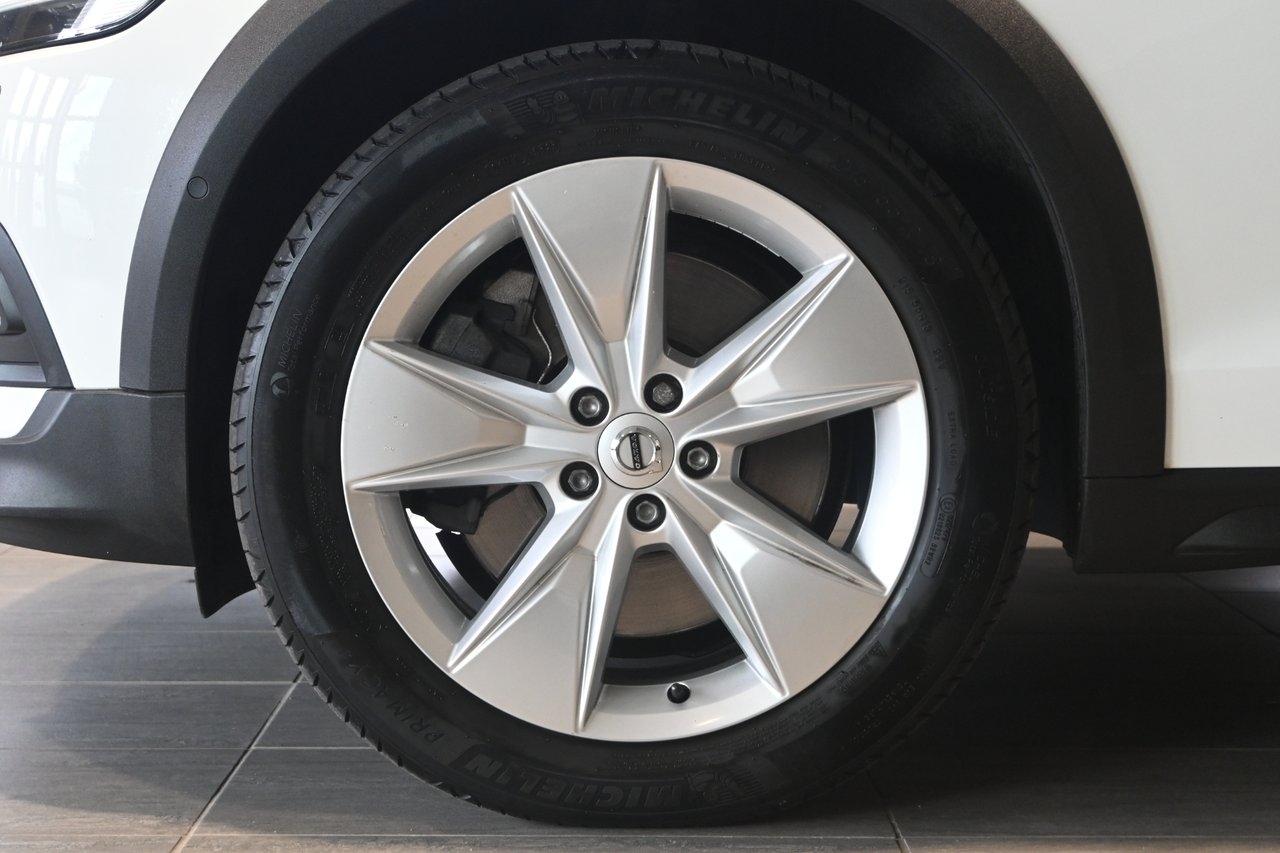 Volvo V60 Cross Country 2022, bild 6/10