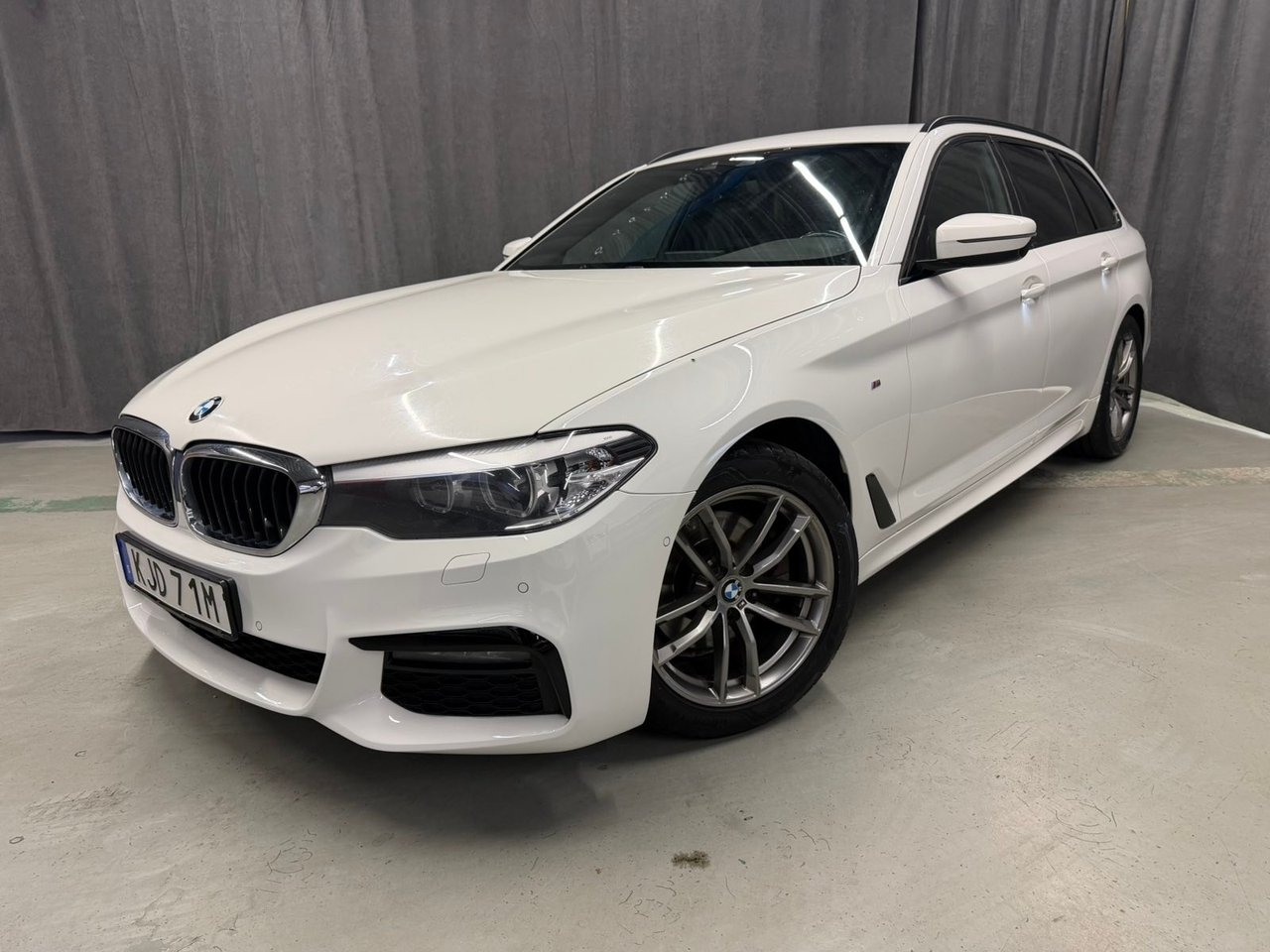 BMW 520 2020, bild 4/10