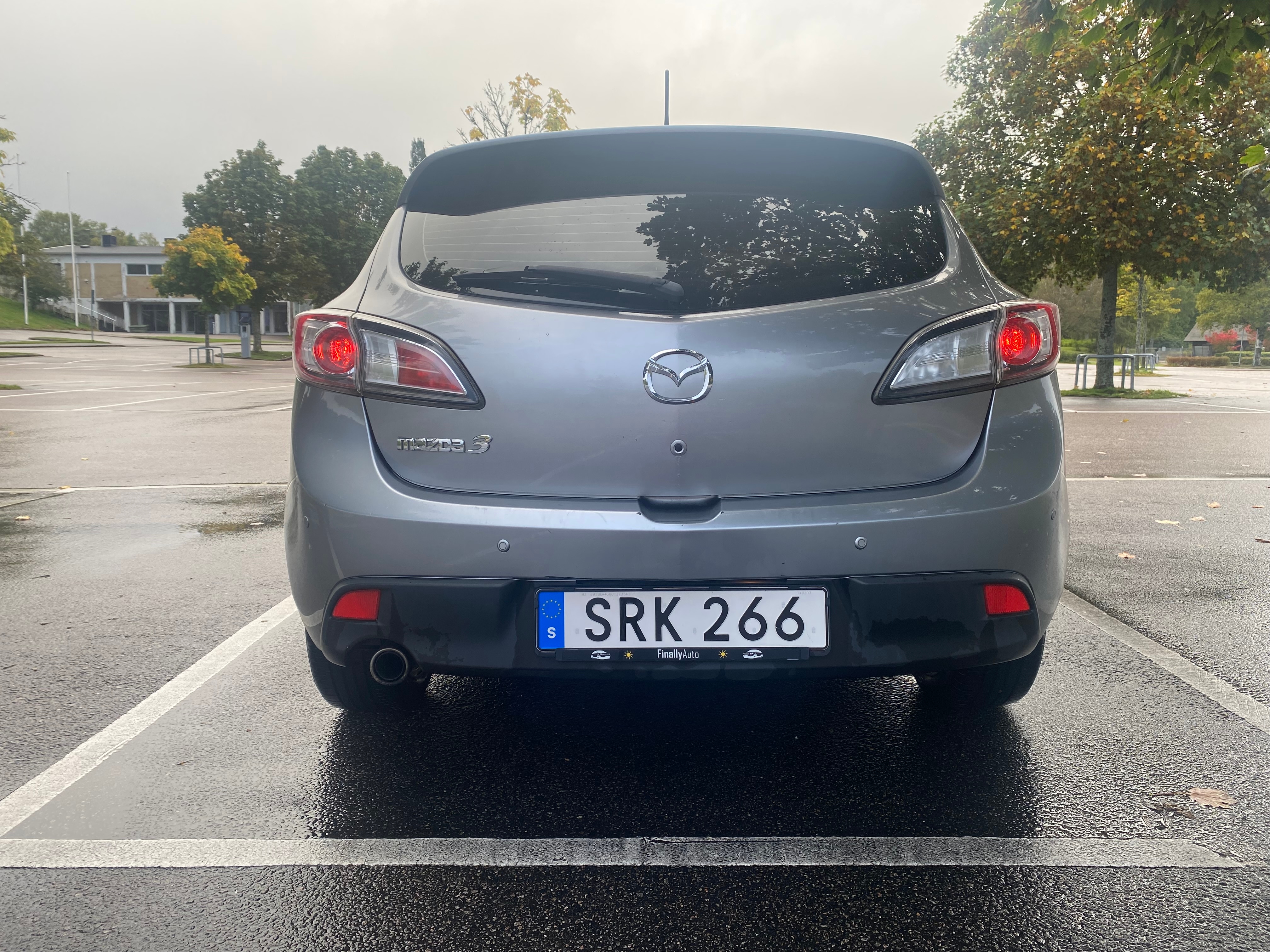 Mazda 3 Sport 2.0 MZR-DISI Manuell 2011, bild 2/10