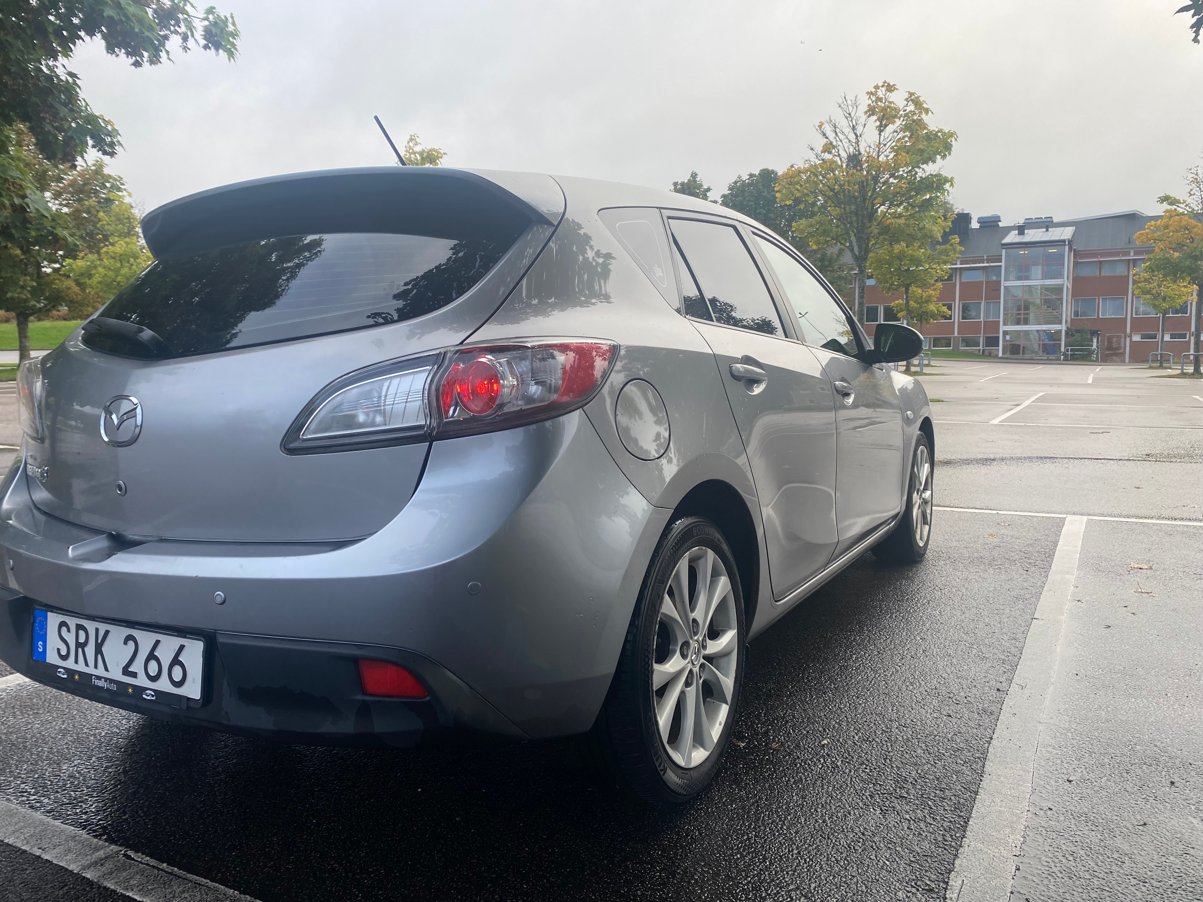 Mazda 3 Sport 2.0 MZR-DISI Manuell 2011, bild 5/10