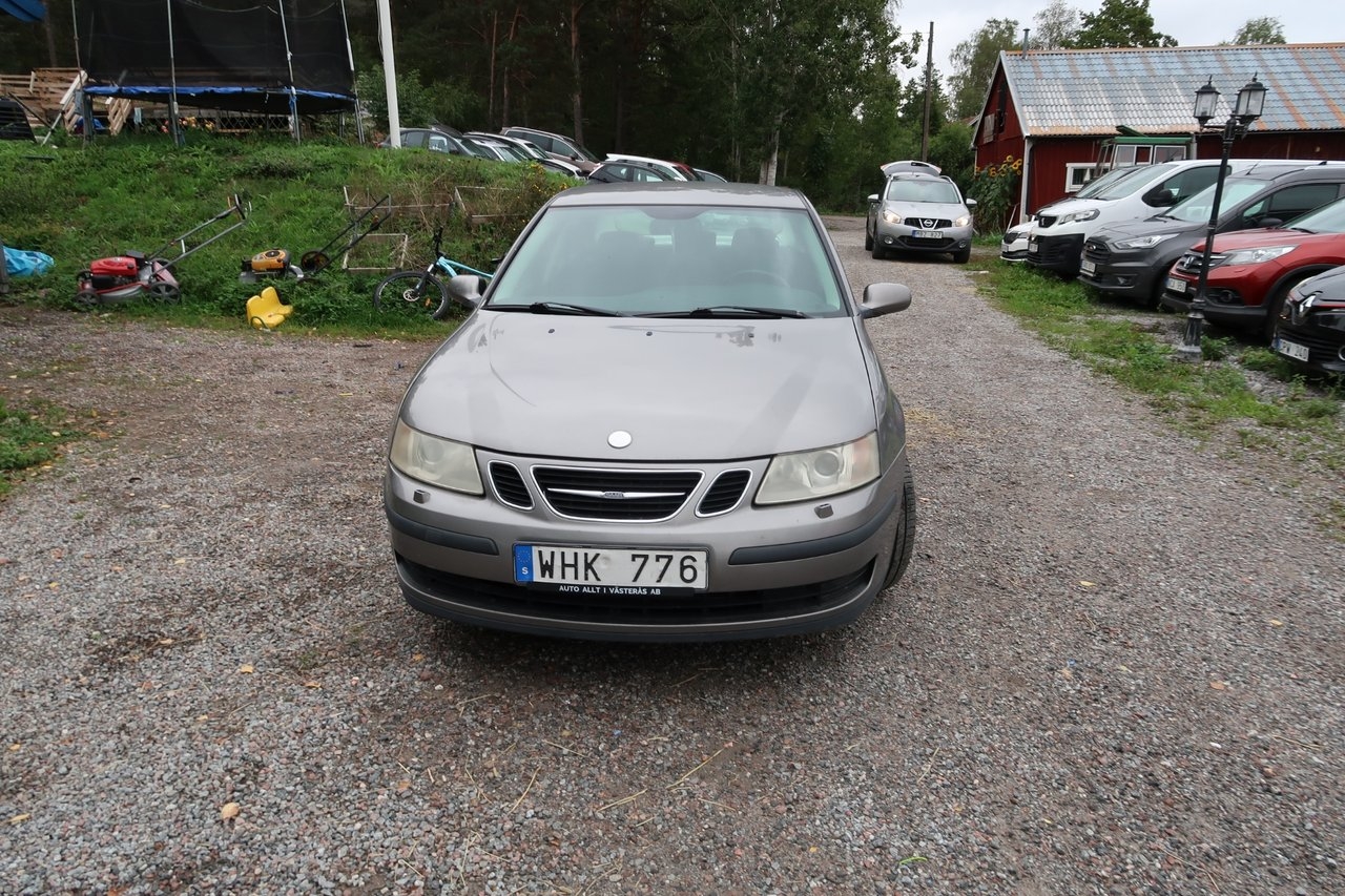Saab 9-3 SportSedan 2.0 T Linear Euro 4 2005, bild 4/6