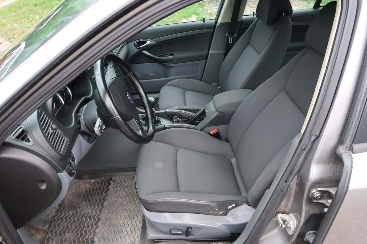 Saab 9-3 SportSedan 2.0 T Linear Euro 4 2005, bild 5/6