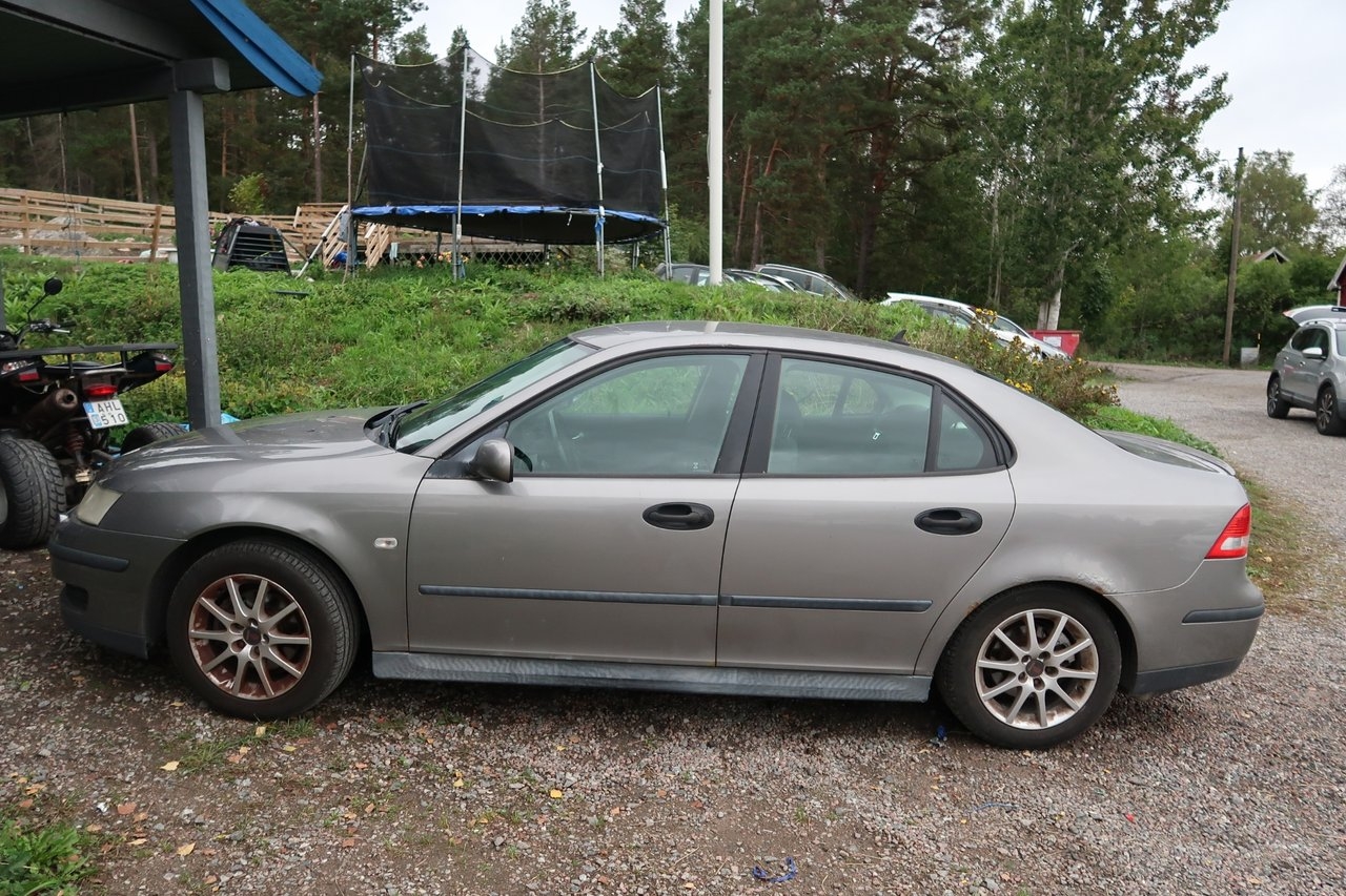 Saab 9-3 SportSedan 2.0 T Linear Euro 4 2005, bild 2/6