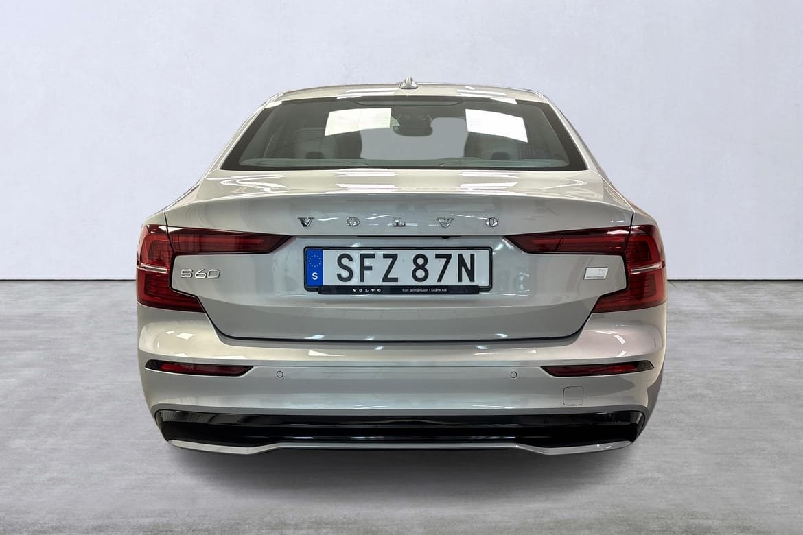 Volvo S60 Recharge T6 II Plus Dark 2024, bild 5/10