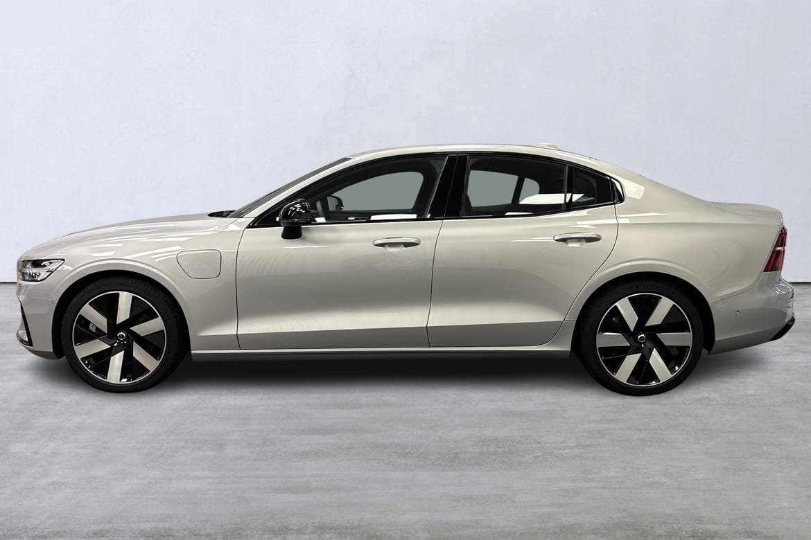 Volvo S60 Recharge T6 II Plus Dark 2024, bild 2/10