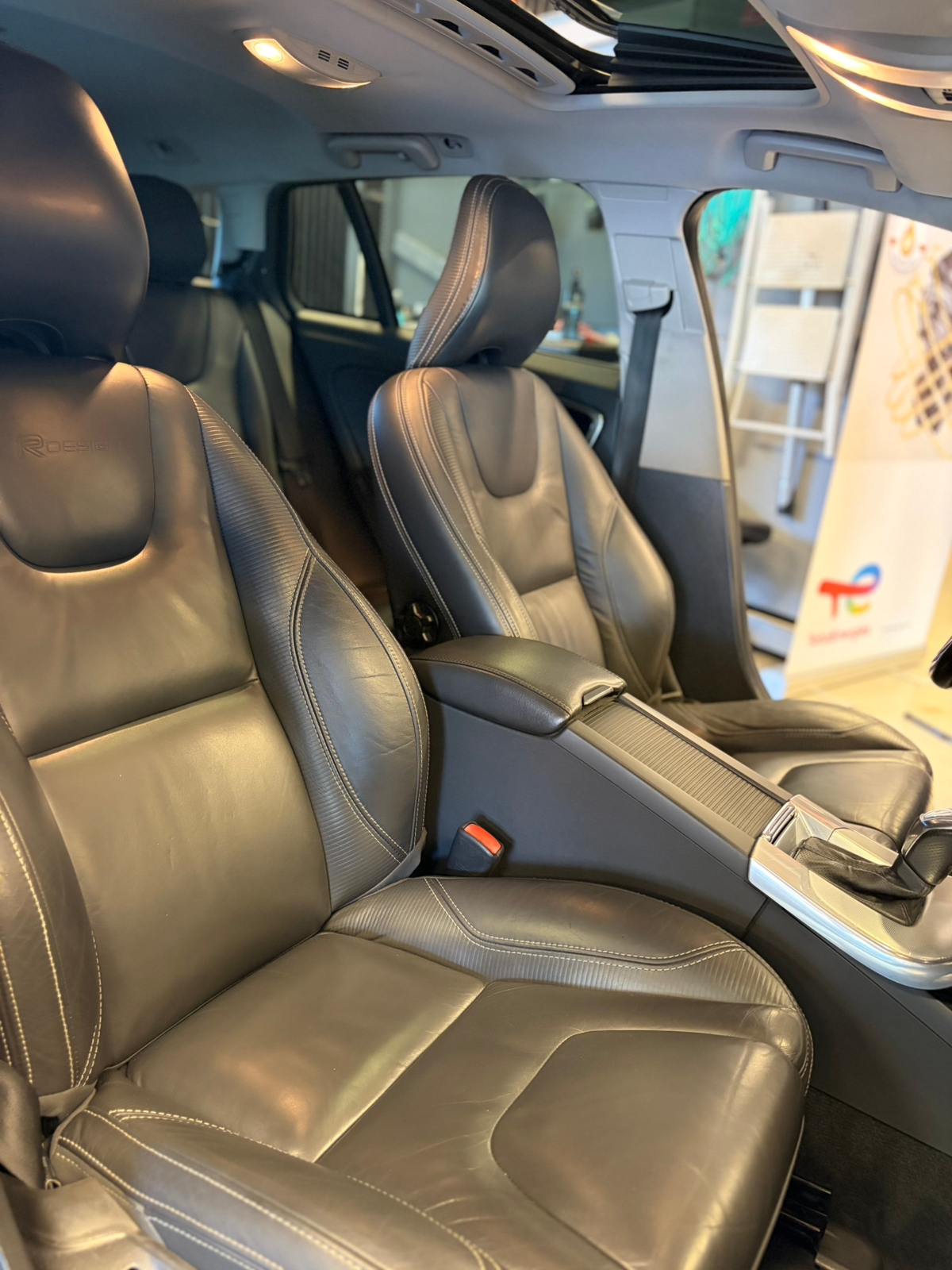Volvo V60 D4 AWD Geartronic 2013, bild 6/8