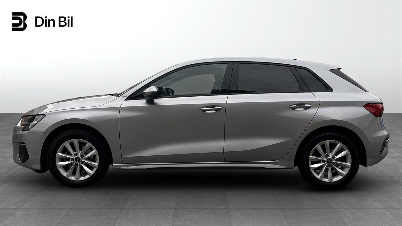 Audi A3 2024, bild 2/10