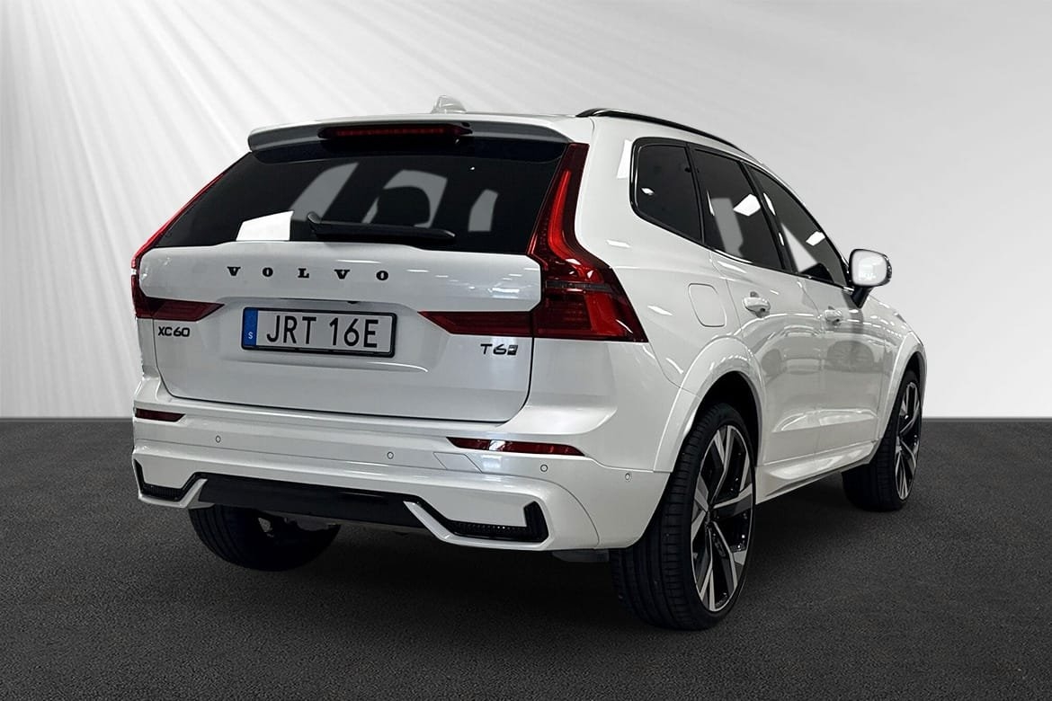 Volvo XC60 T6 Plus Black Nordic Edition 2026, bild 3/10