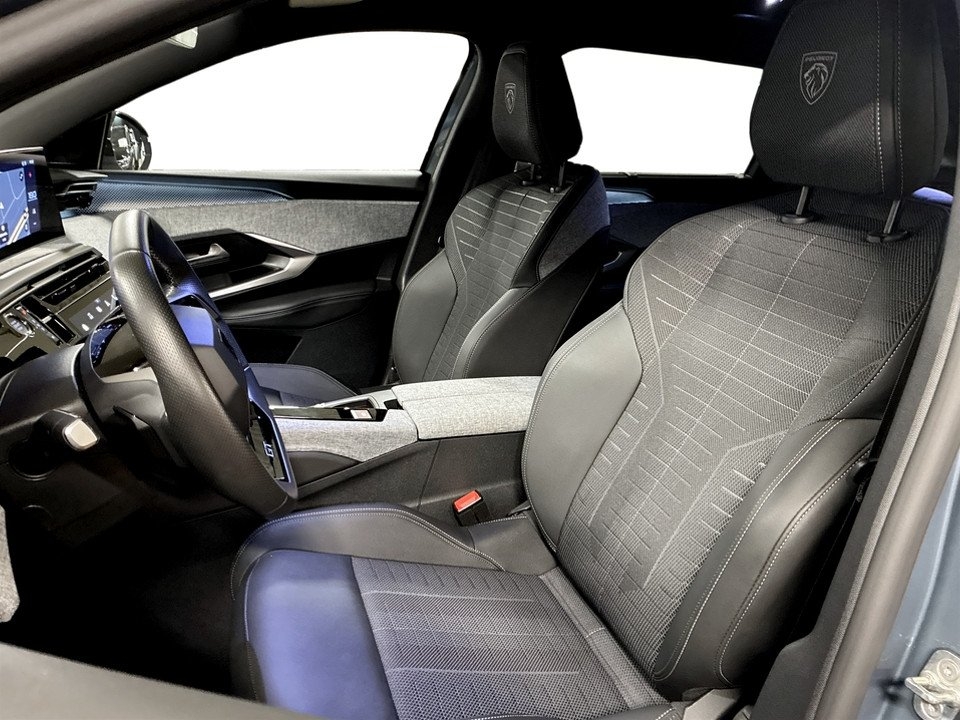 Peugeot 5008 GT Hybrid 145hk Aut 7-SITS 2025, bild 4/10
