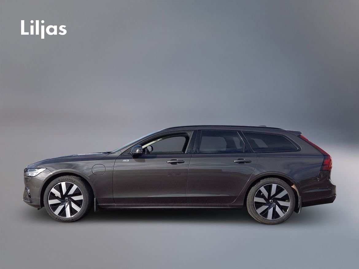 Volvo V90 2025, photo 4/4