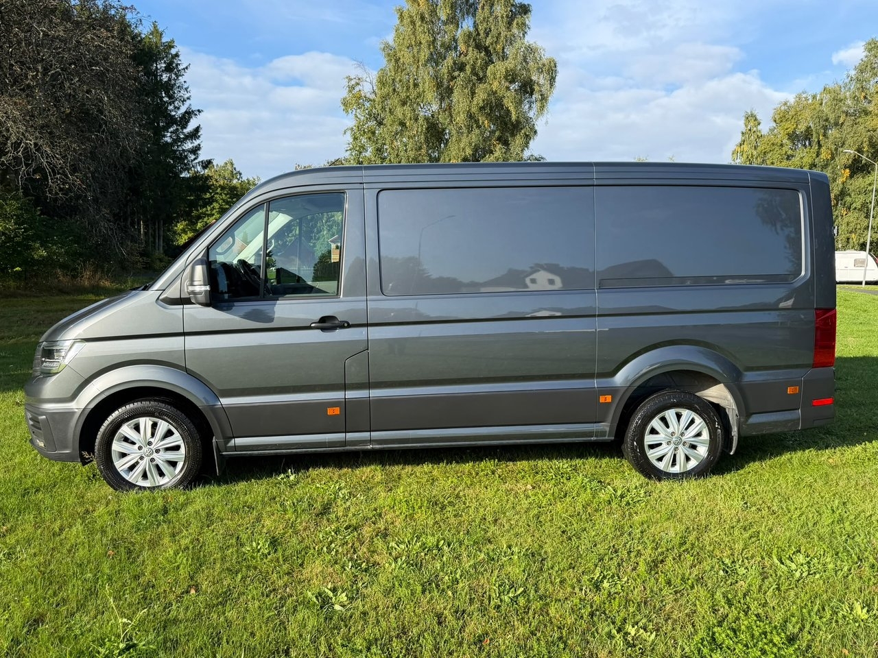 Volkswagen Crafter 2023, bild 2/10