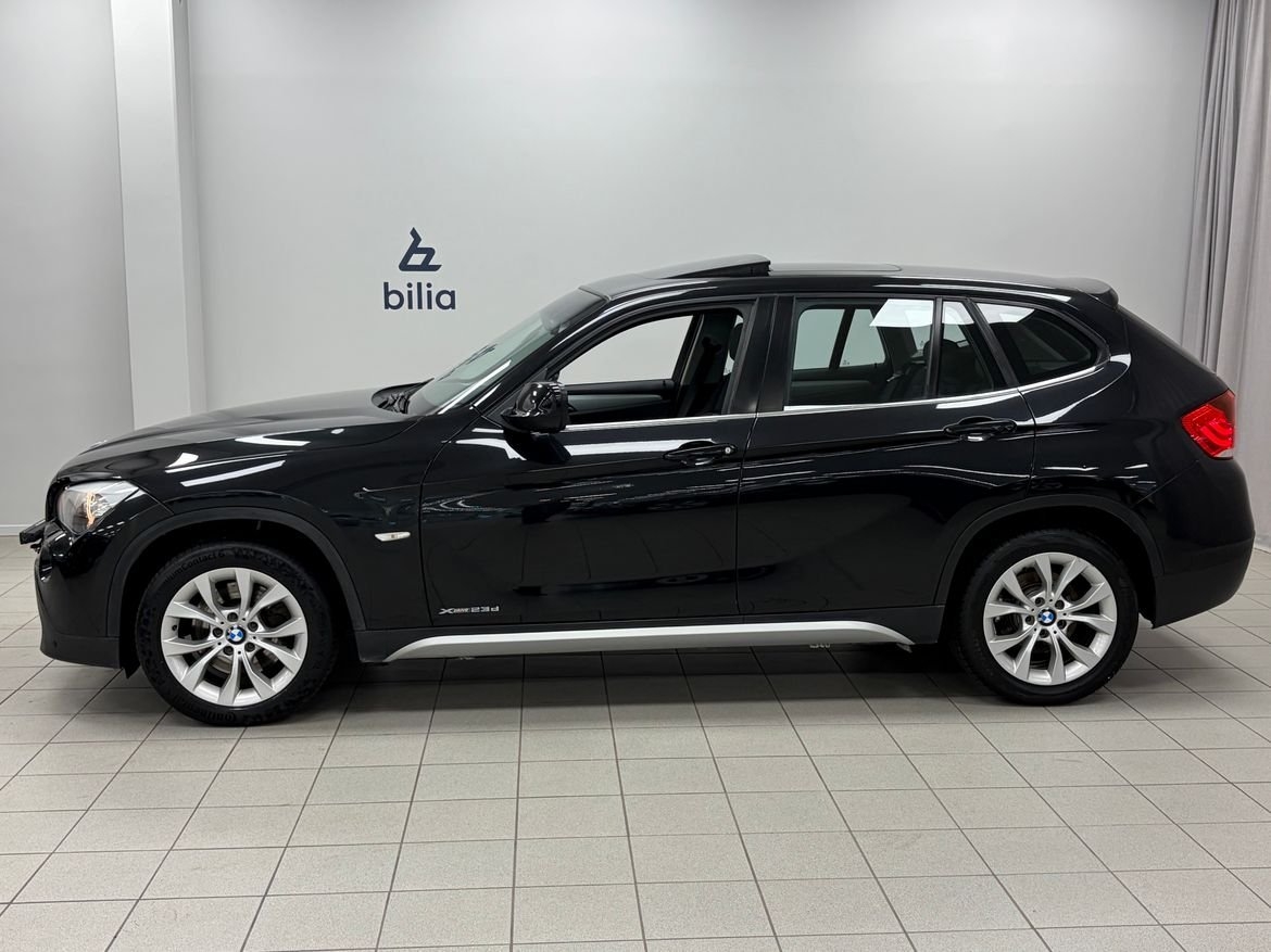 BMW X1 xDrive23d 2010, bild 2/10
