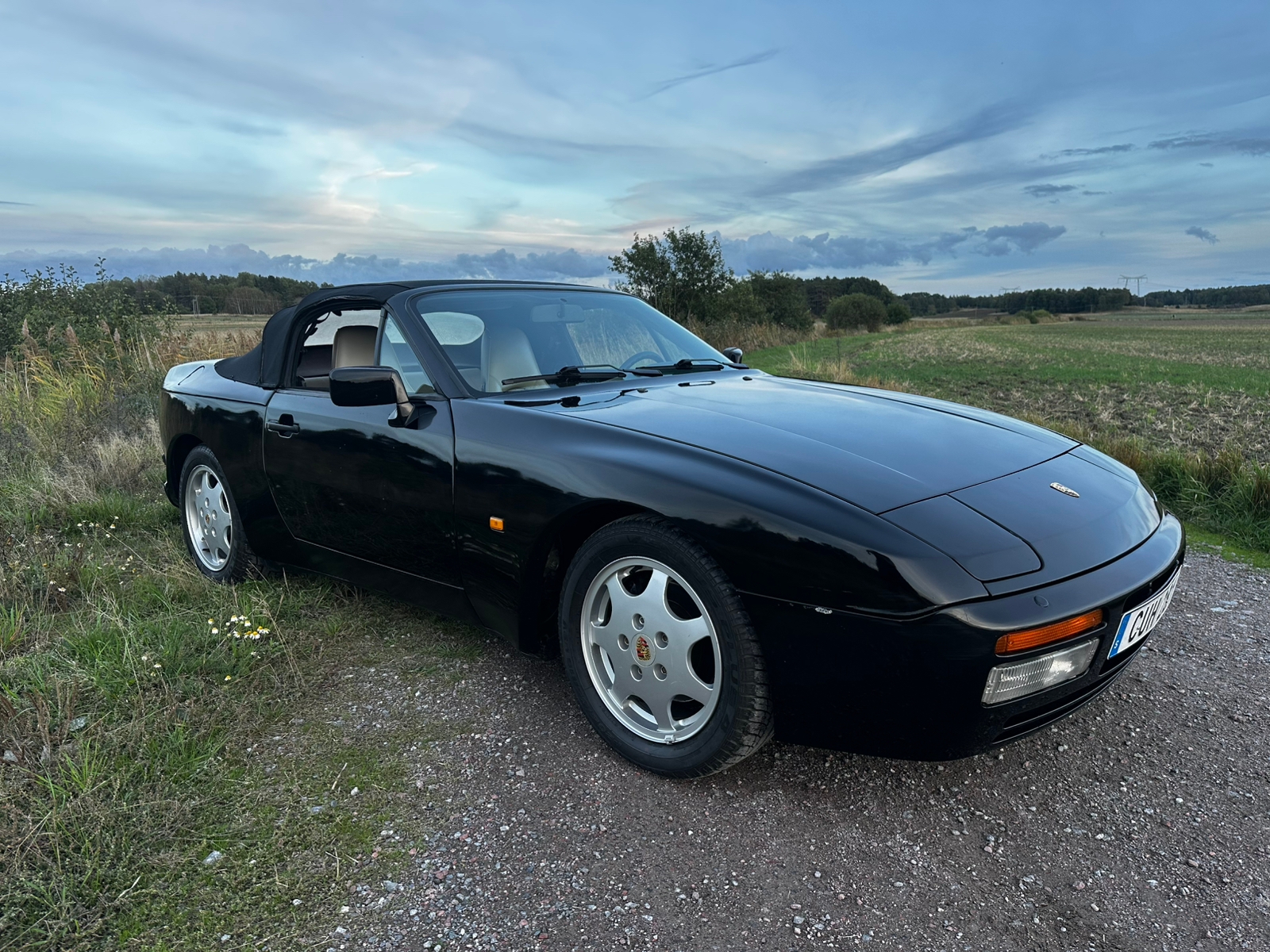 Porsche 944