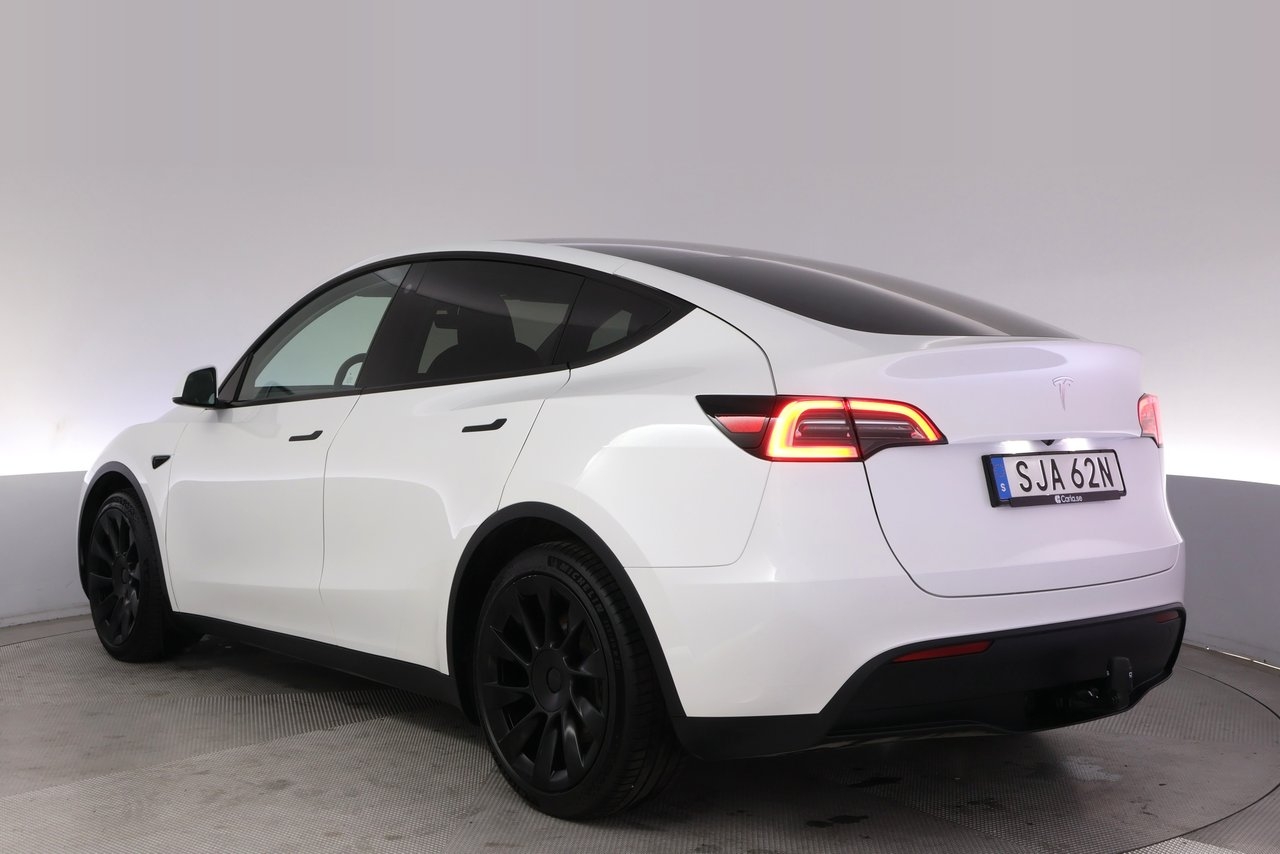 Tesla Model Y 2024, photo 4/10