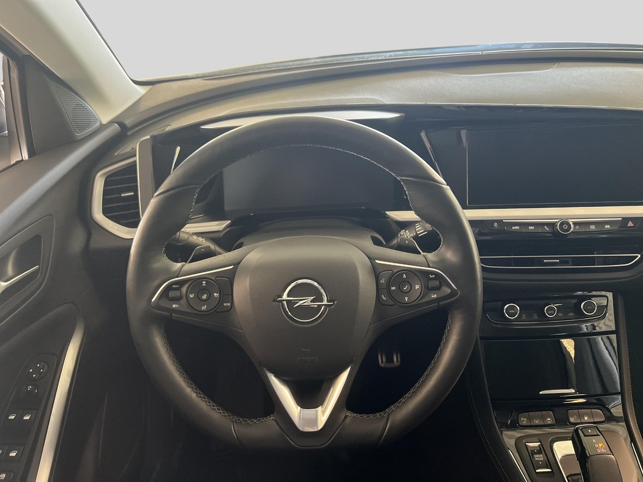 Opel Grandland X 2022, photo 5/10