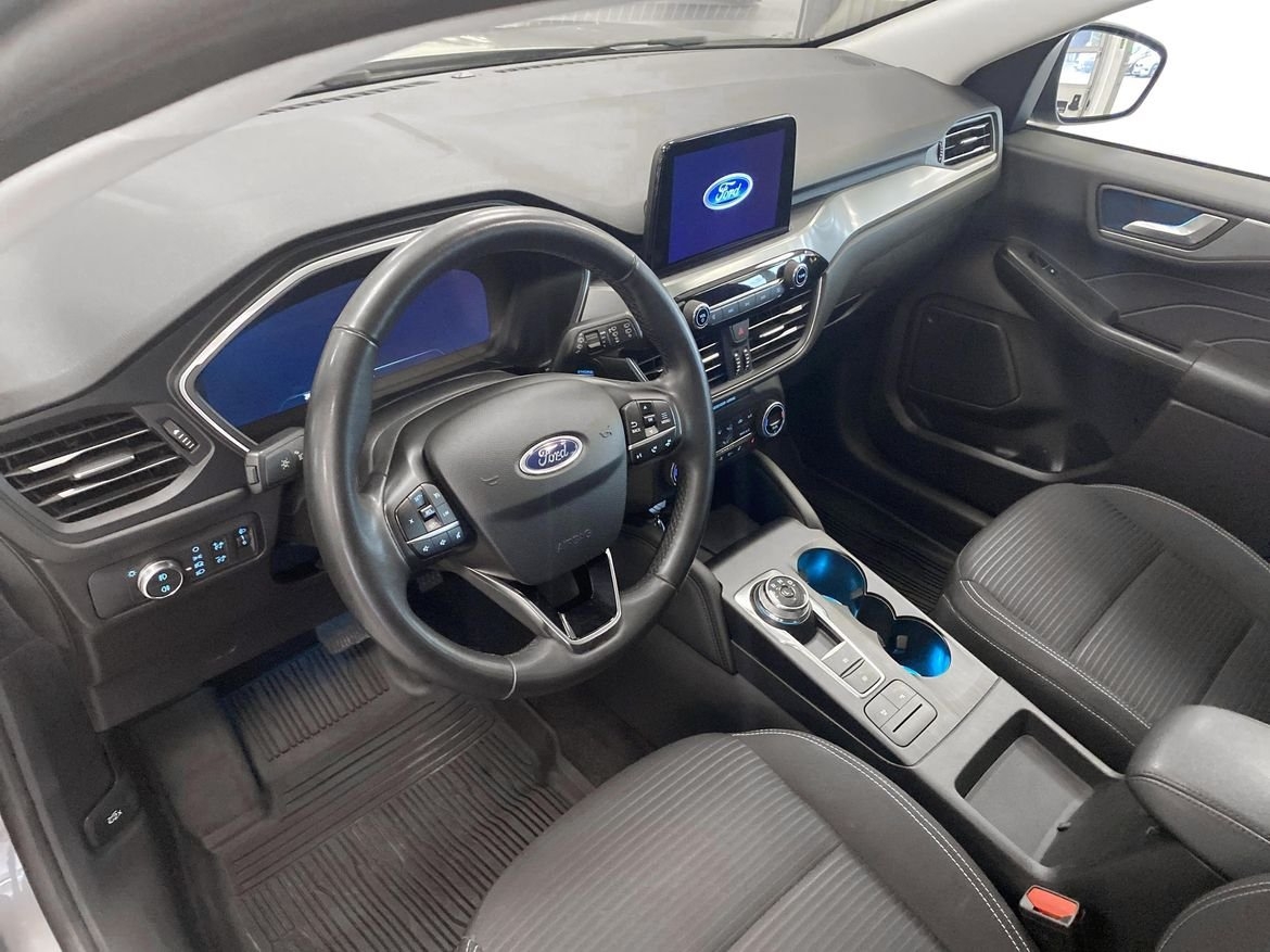 Ford Kuga Hybrid AWD 2022, bild 6/10