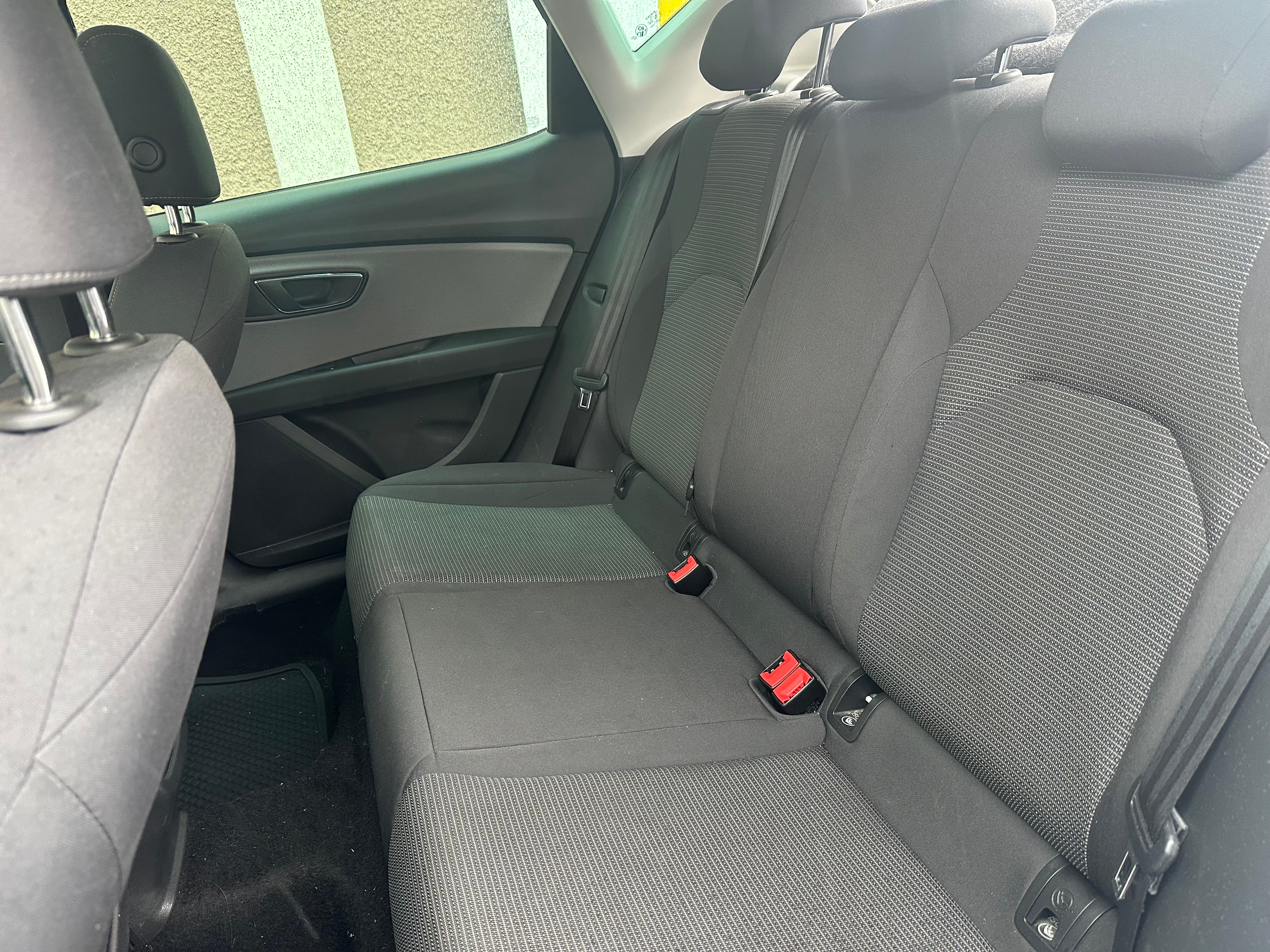 Seat Leon 1.0 TSI Manuell 2019, bild 6/10