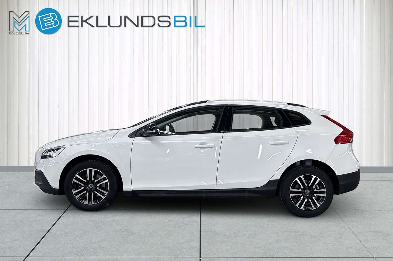 Volvo V40 Cross Country 2017, kuva 2/10
