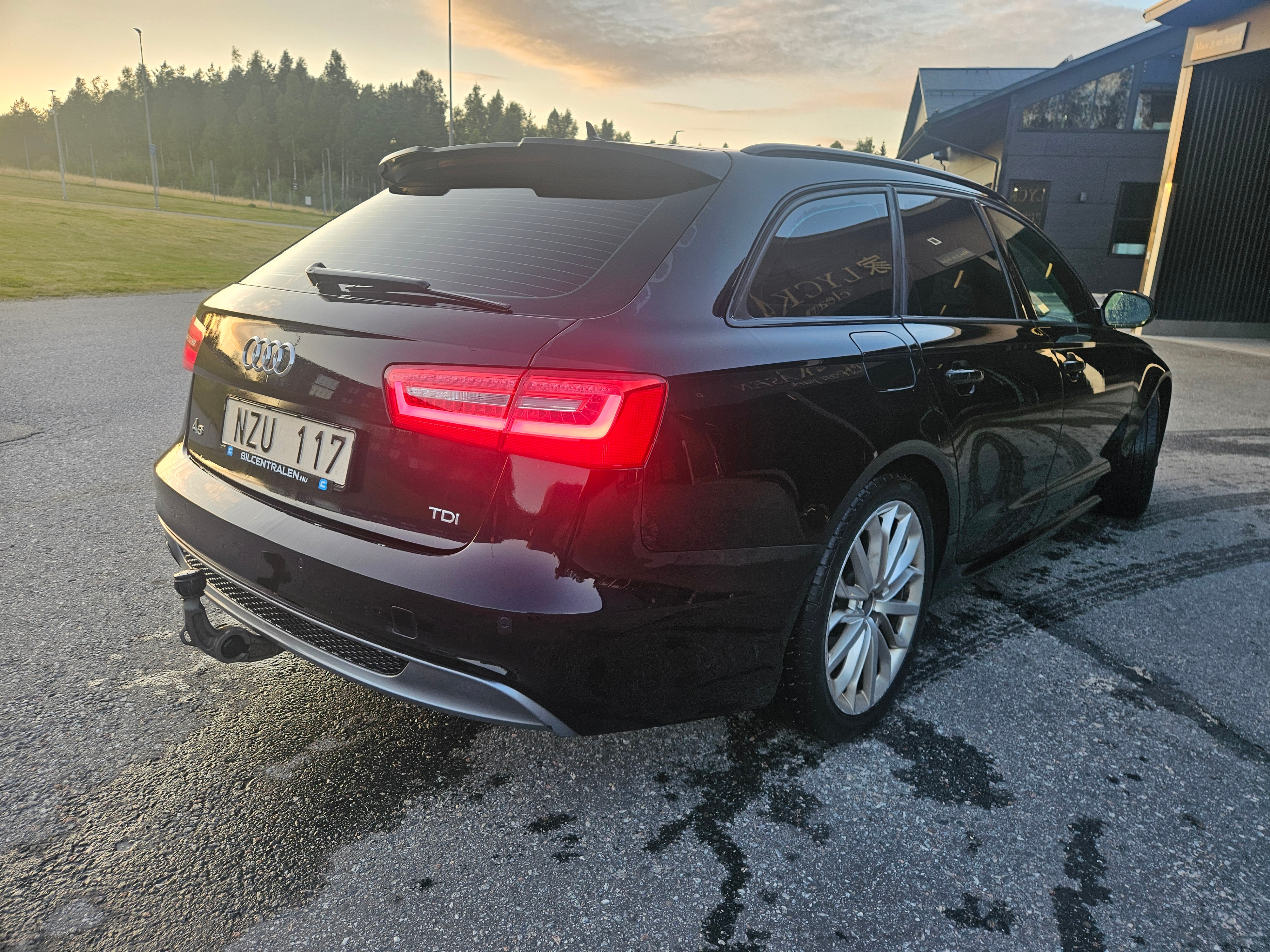 Audi A6 Avant 2.0 TDI DPF Multitronic 2012, bild 2/3