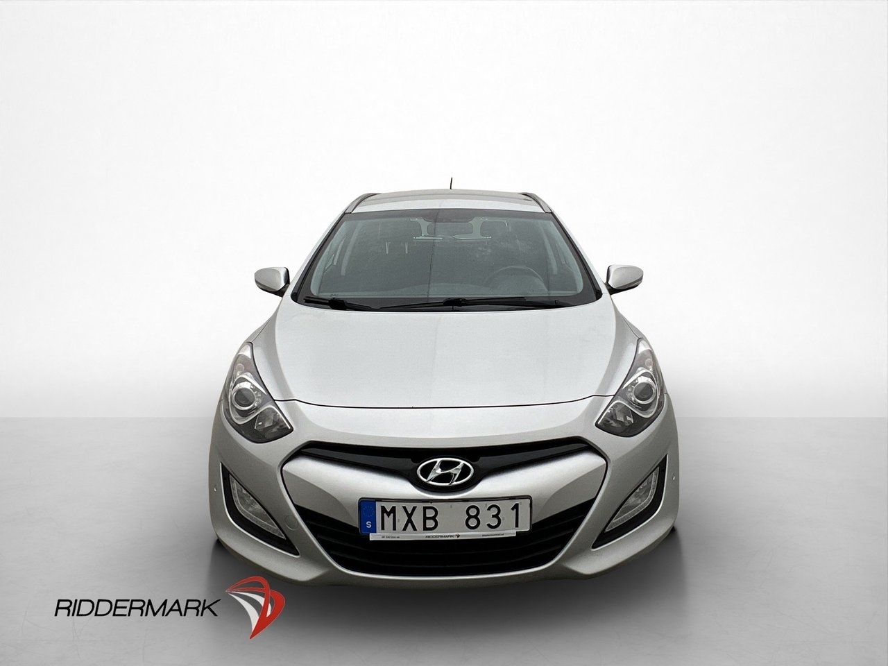 Hyundai i30 1.6 GDI Business Halvskinn 2013, bild 2/24