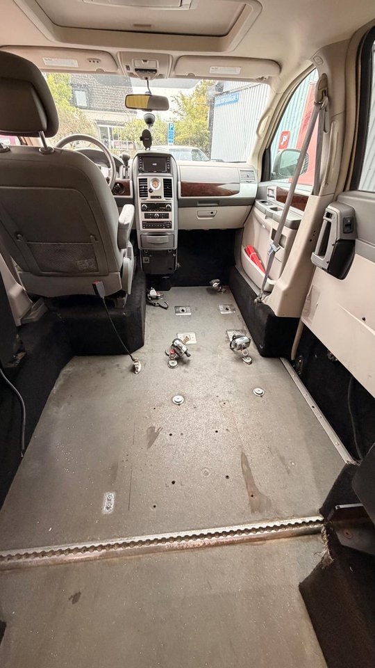 Chrysler Town & Country 2010, bild 7/10
