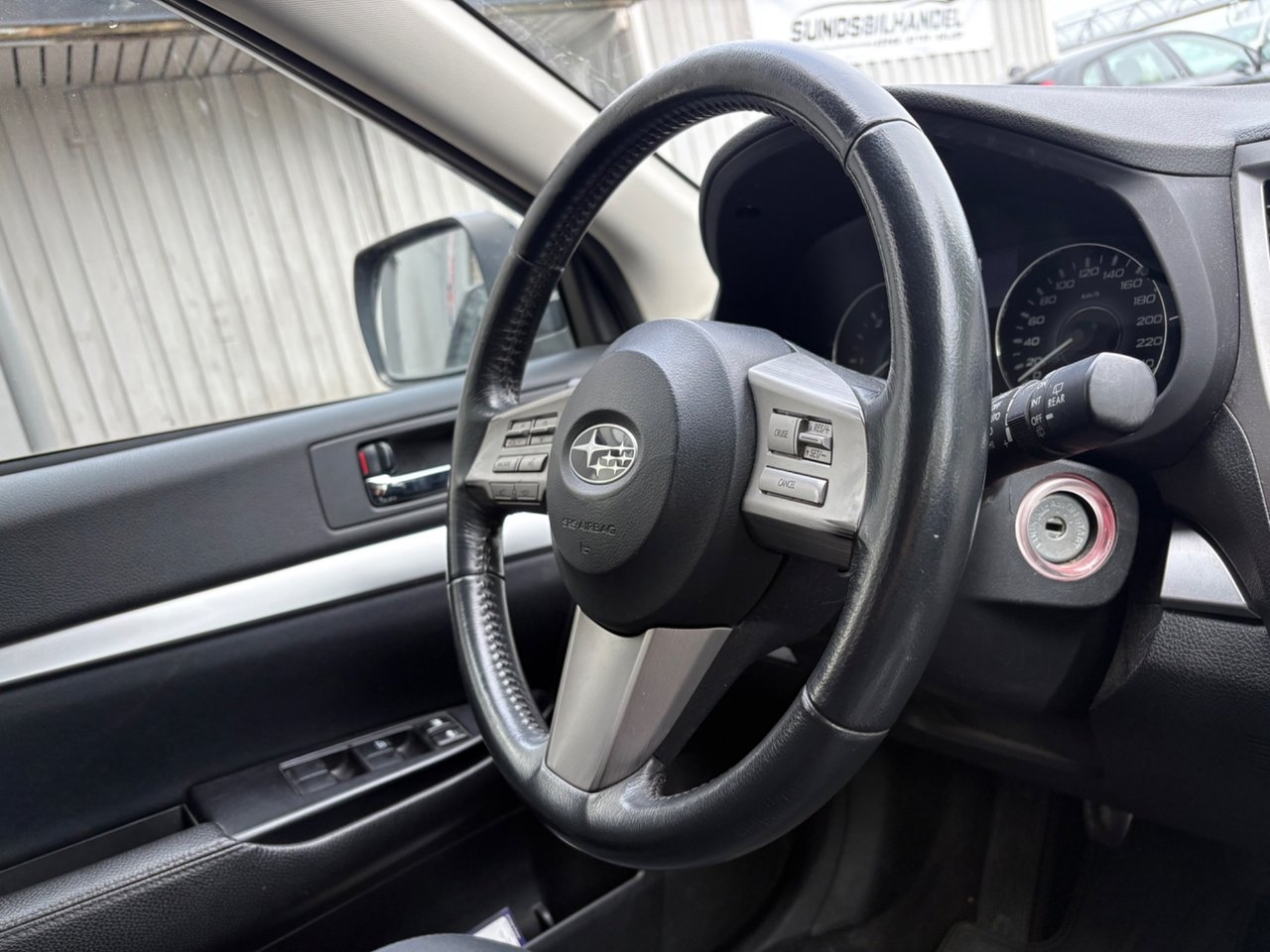 Subaru Legacy 2010, kuva 6/10