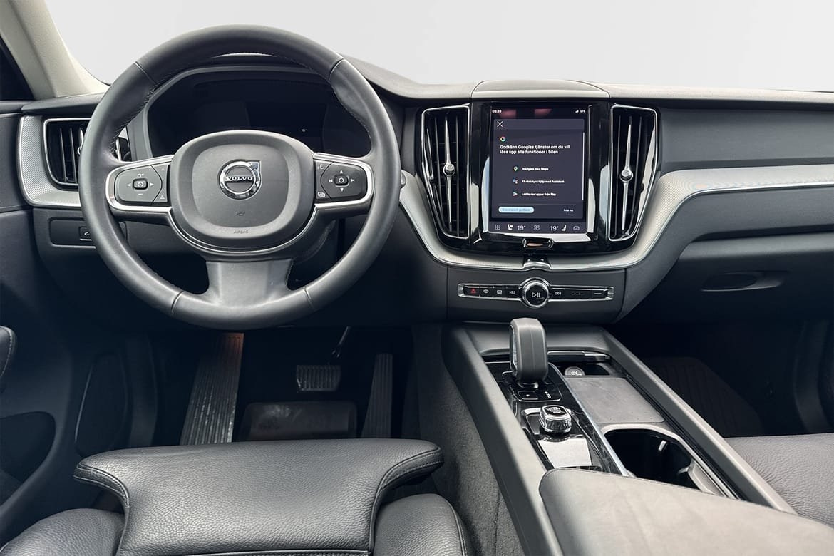 Volvo XC60 Recharge T6 Core Edition 2024, bild 6/20