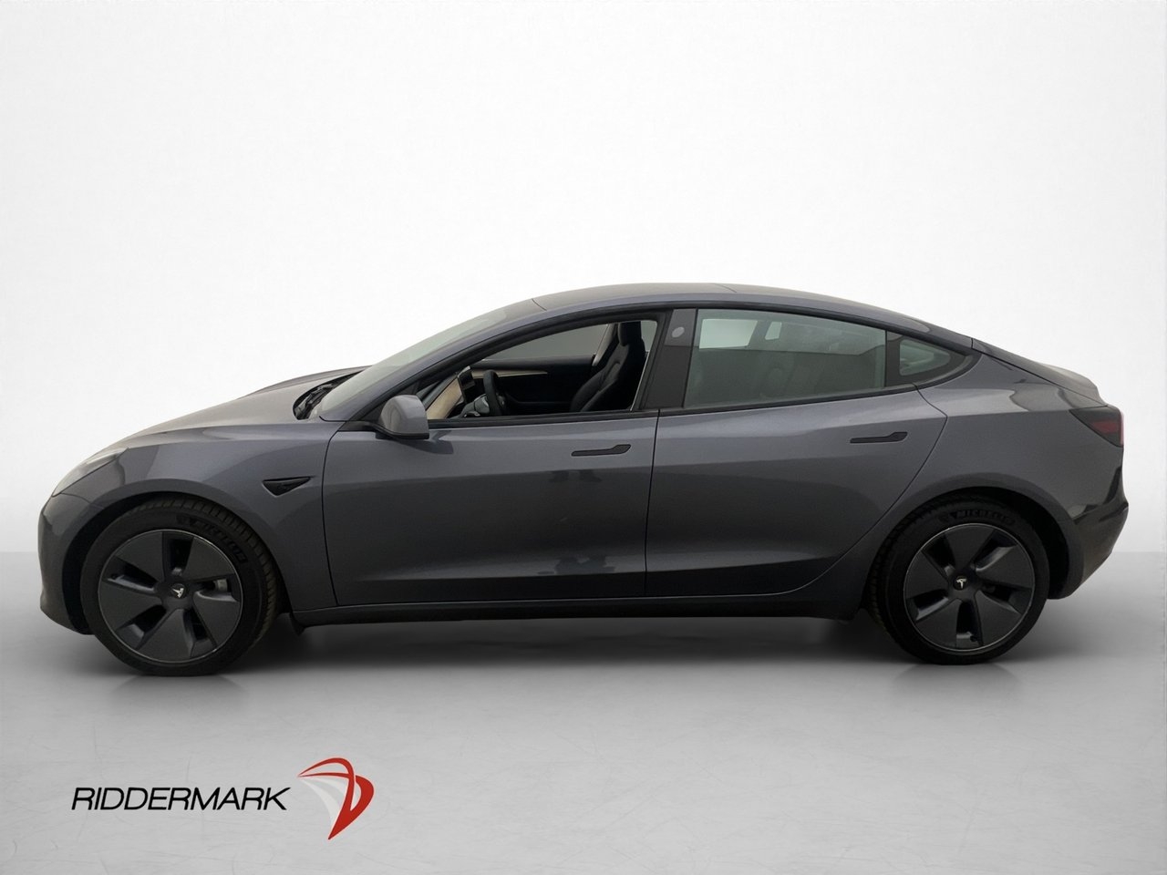Tesla Model 3 2022, kuva 5/10