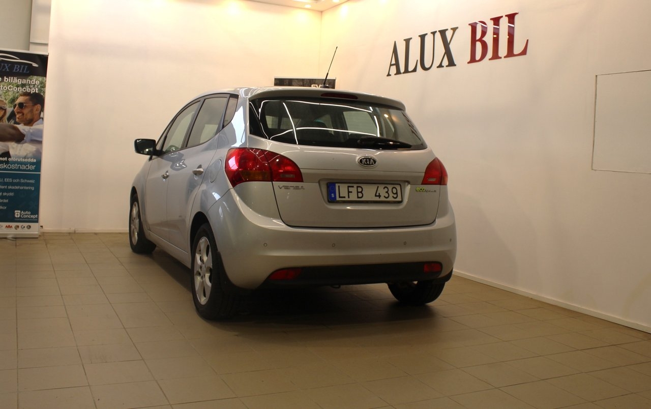 Kia Venga 1.4 CRDi ECO Comfort Euro 5 2011, kuva 6/10