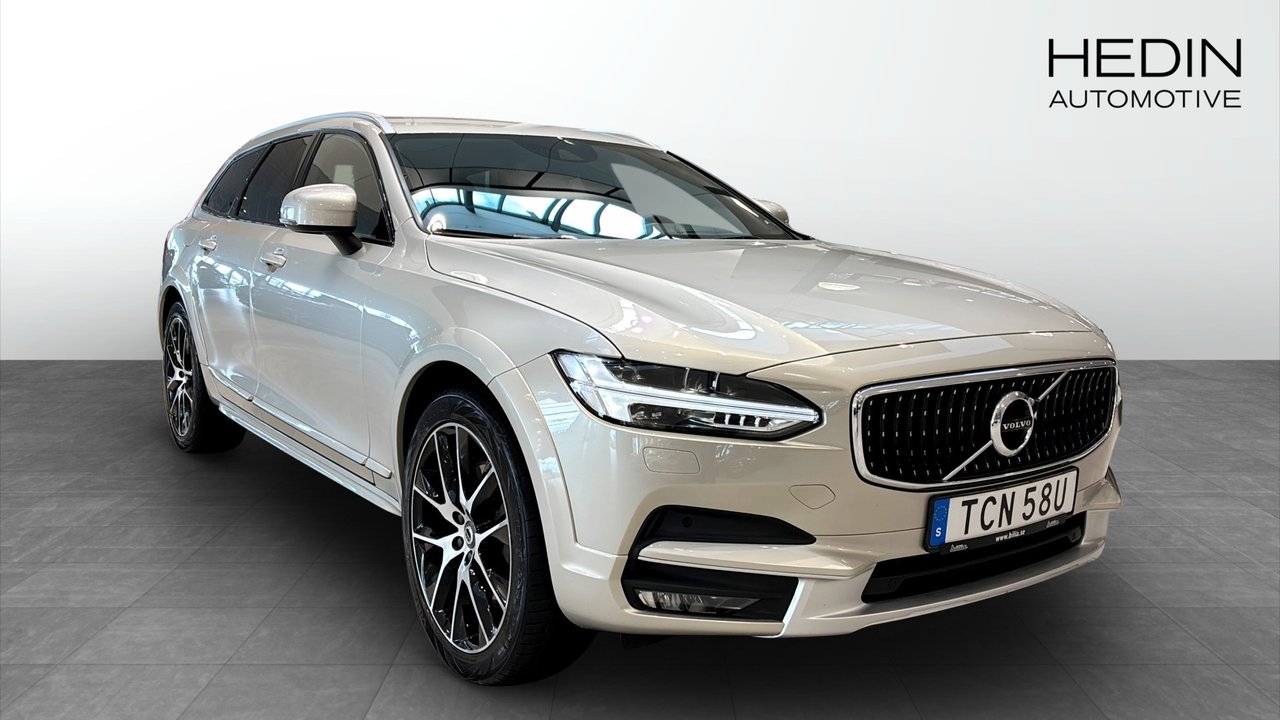 Volvo V90 Cross Country D5 AWD PRO ED 2019, bild 2/26