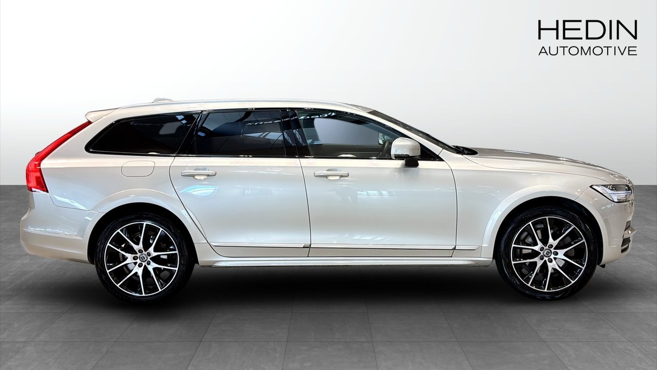 Volvo V90 Cross Country D5 AWD PRO ED 2019, bild 6/26