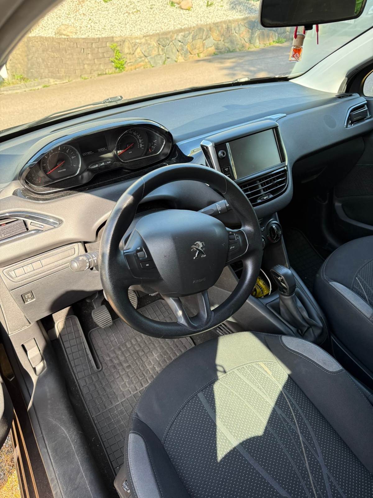 Peugeot 208 5-dörrar 1.4 VTi 95 Manuell 2012, bild 5/10