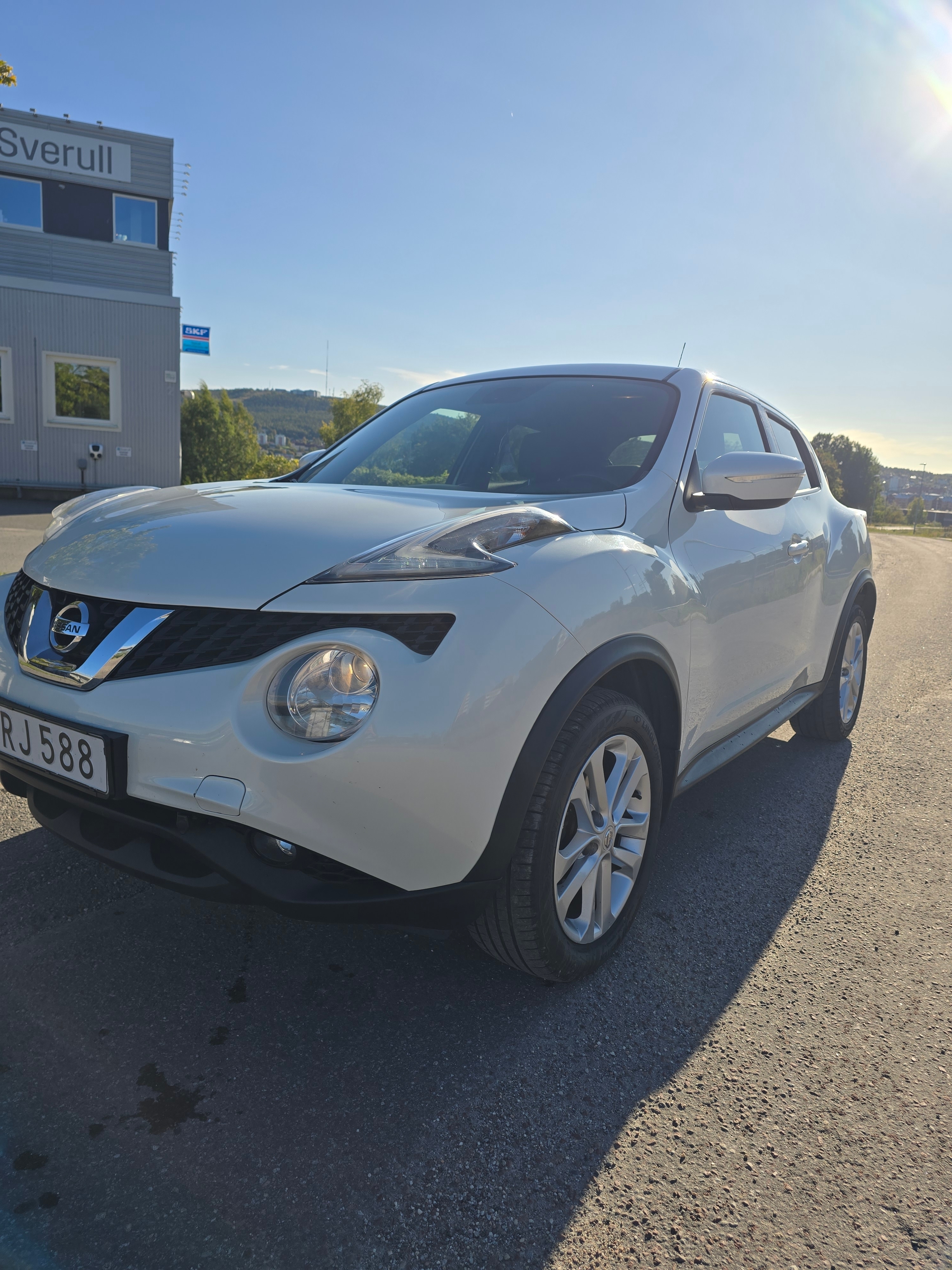 Nissan Juke 1.2 DIG-T Manuell 2017, bild 3/10