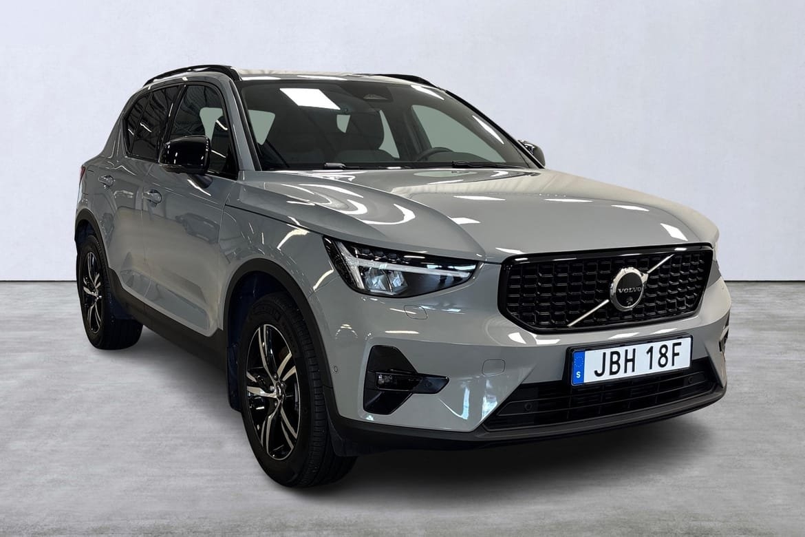 Volvo XC40 B3 FWD Bensin Plus Dark 2025, bild 6/10